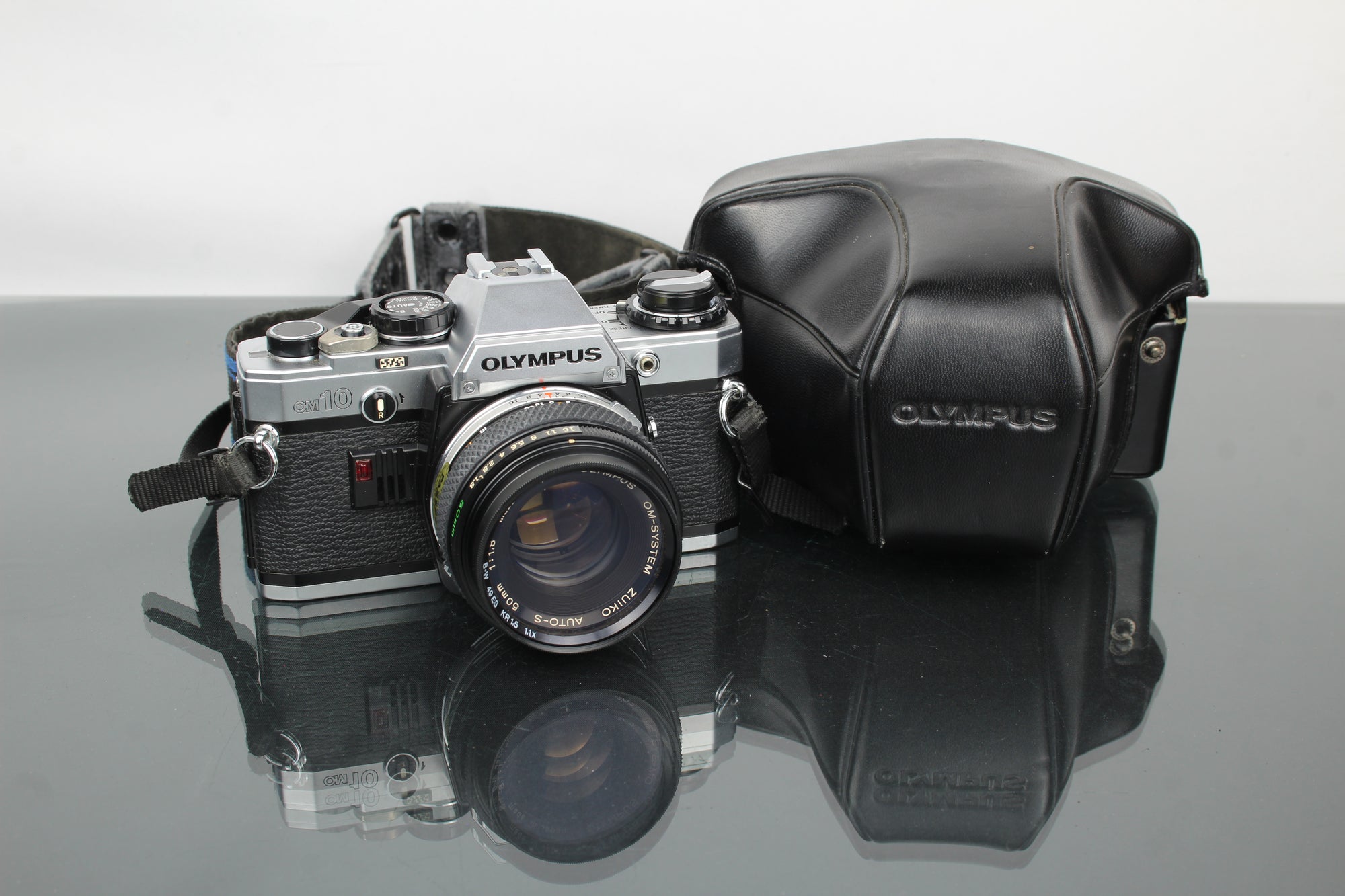 Olympus OM 10 + 50mm 1:1.8 Olympus objektiv