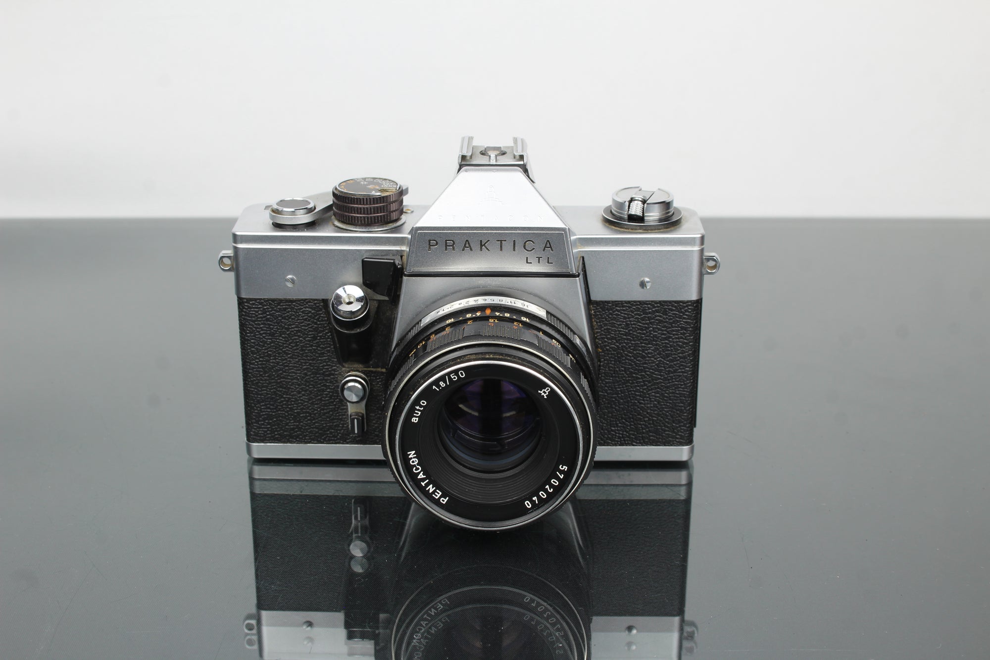 <tc>Praktica</tc> LTL + Pentacon 1.8/50 Linse
