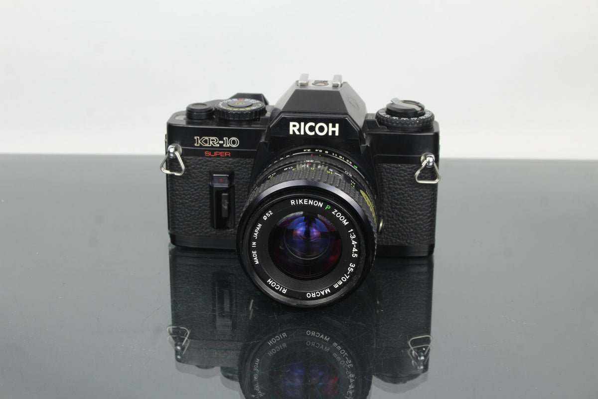 Ricoh KR-10 Super + Rikenon 35-70mm 1:3.4-4.5 objektiv
