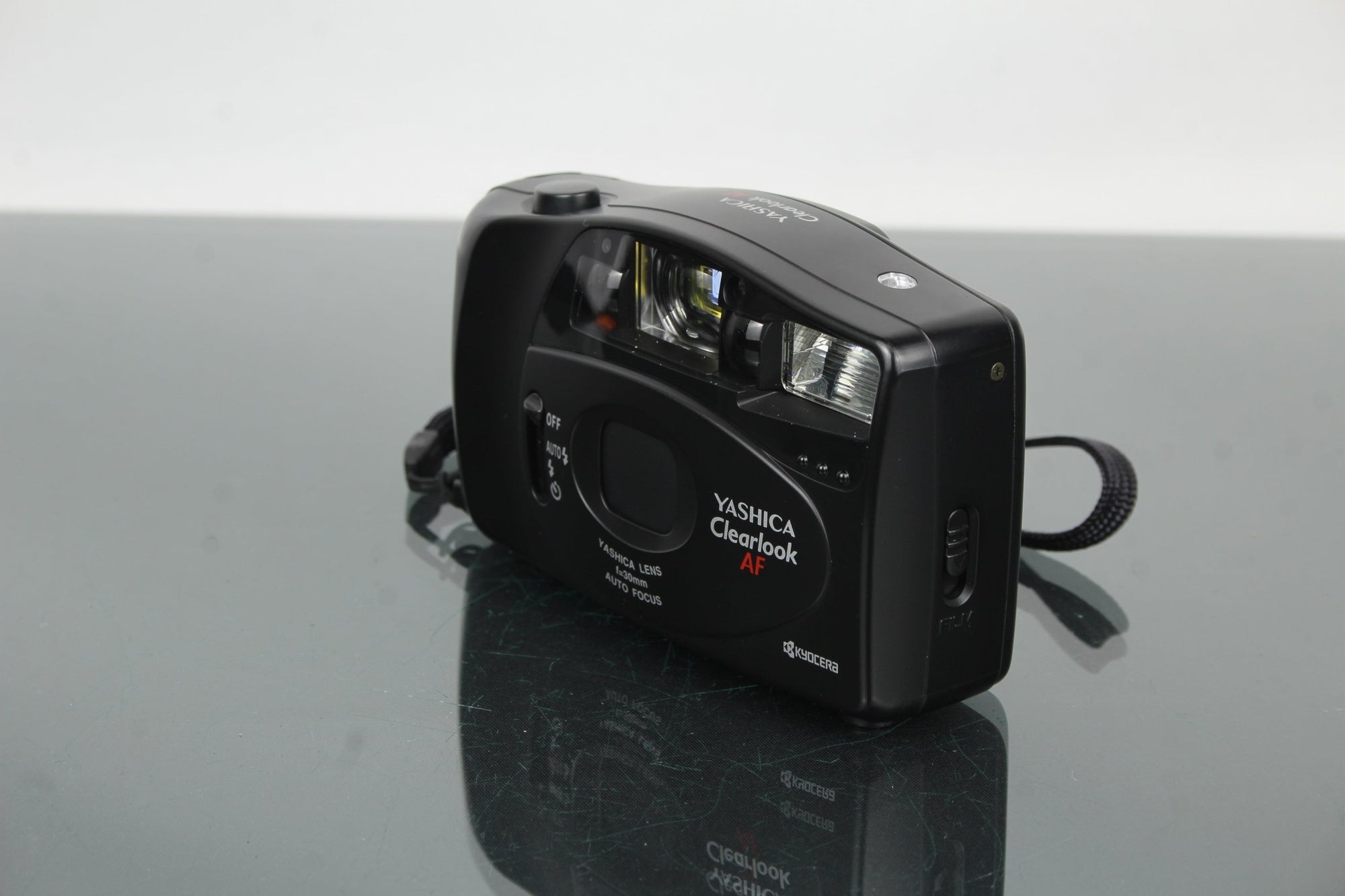 Yashica ClearLook AF - Dutch|Thrift