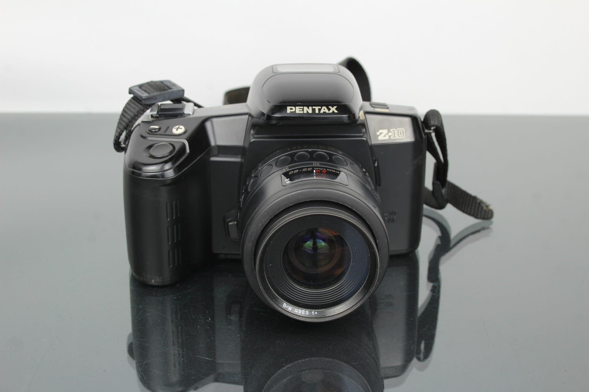 Pentax Z-10 + 1:4-5.6 35-80mm objektiv