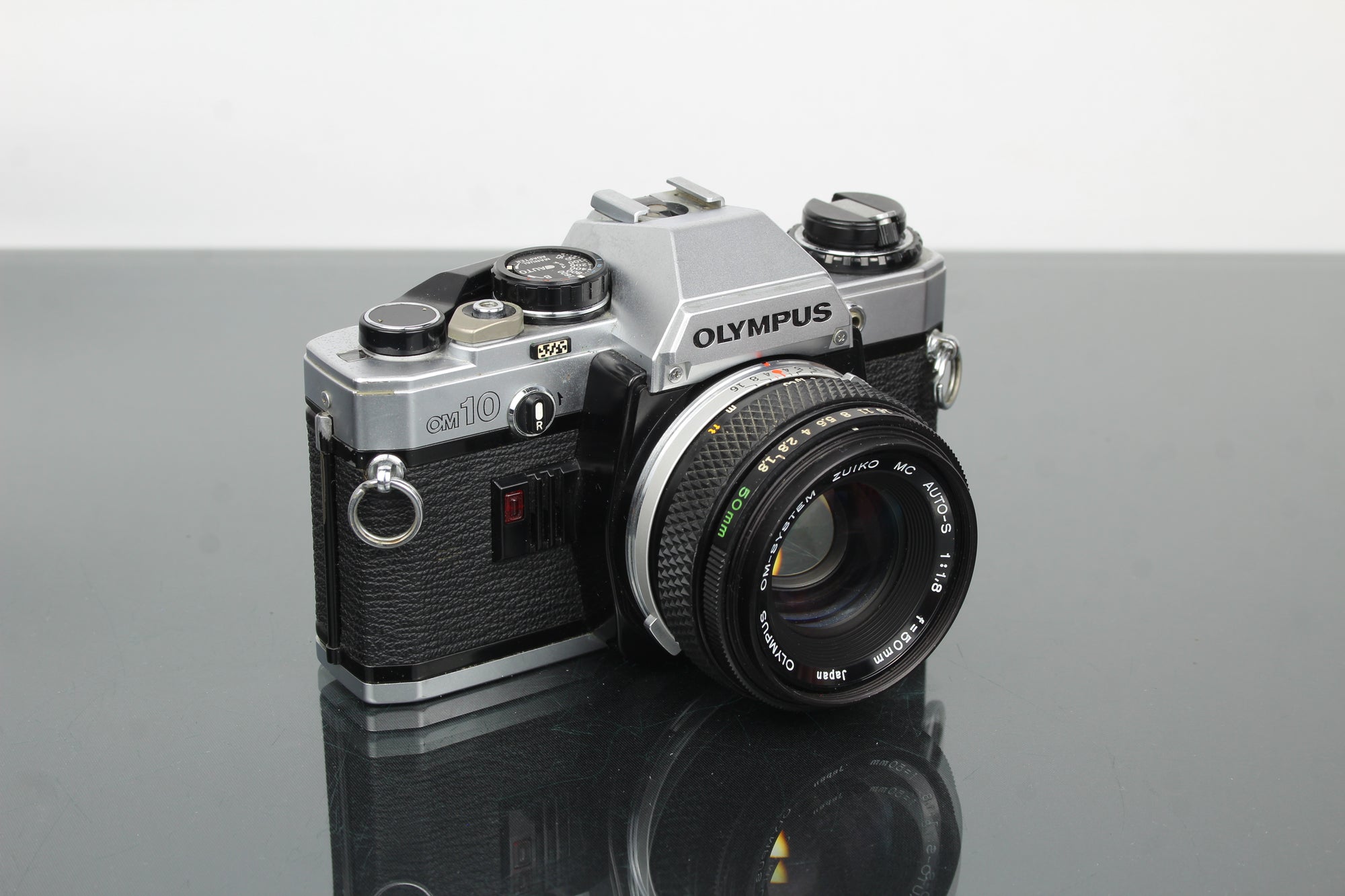 Olympus OM10 + Olympus 1:1.8 50mm objektiv