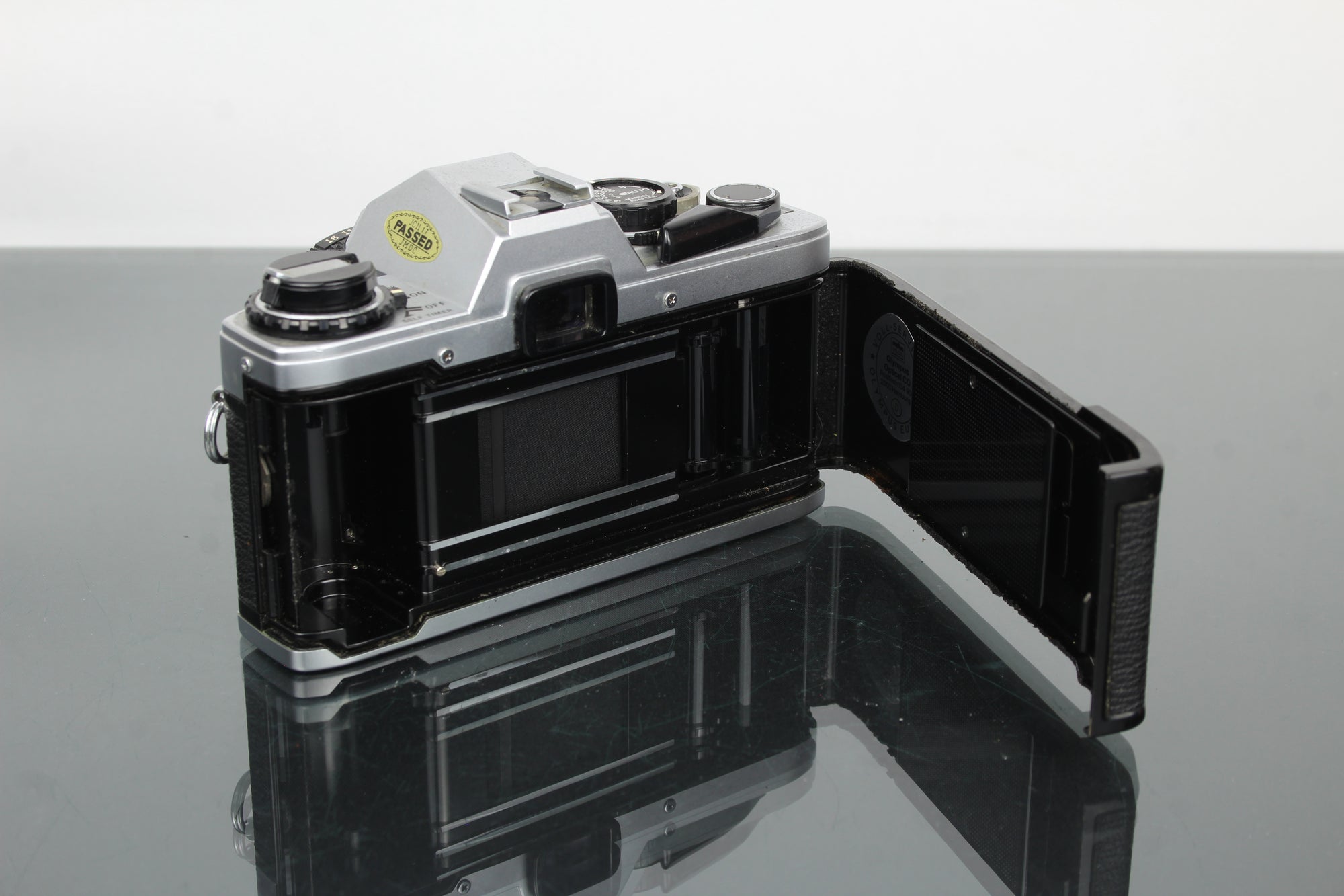 Olympus OM10 + Olympus 1:1.8 50mm objektiv