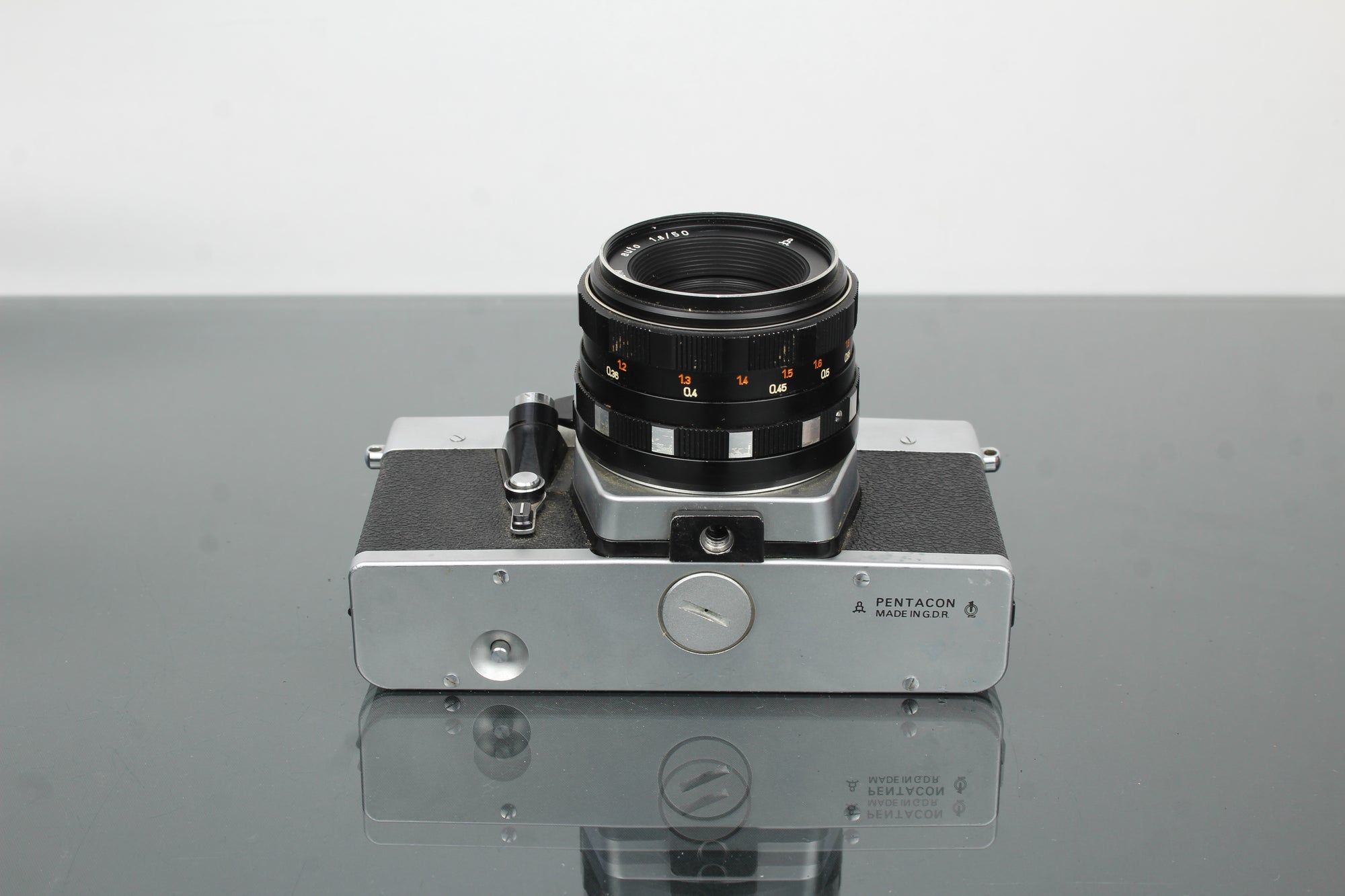 <tc>Praktica</tc> LTL + Pentacon 1.8/50 Linse