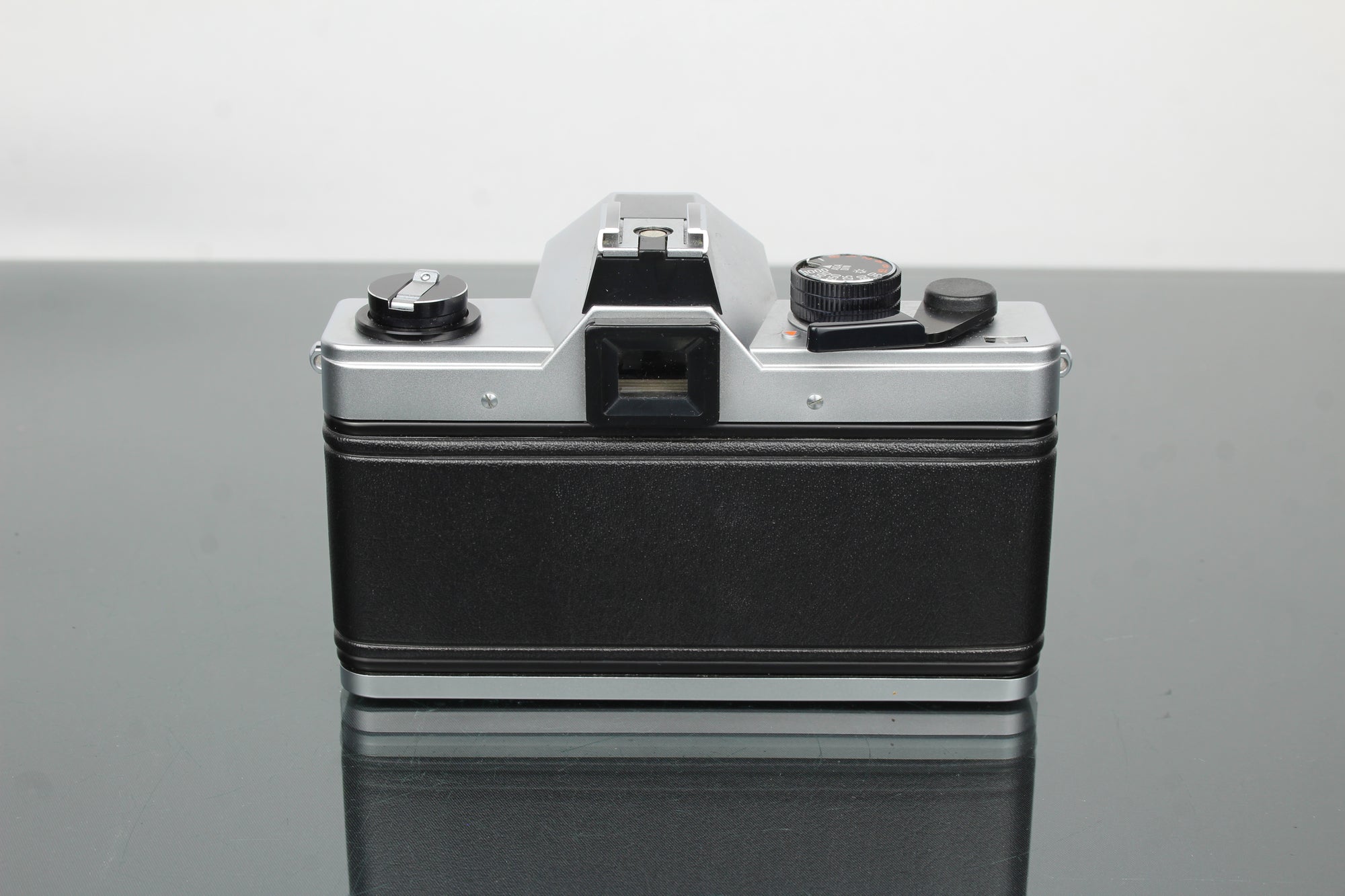 Praktika MLT 5 B + Pentacon auto 1.8/50 objektiv (M42 mount)