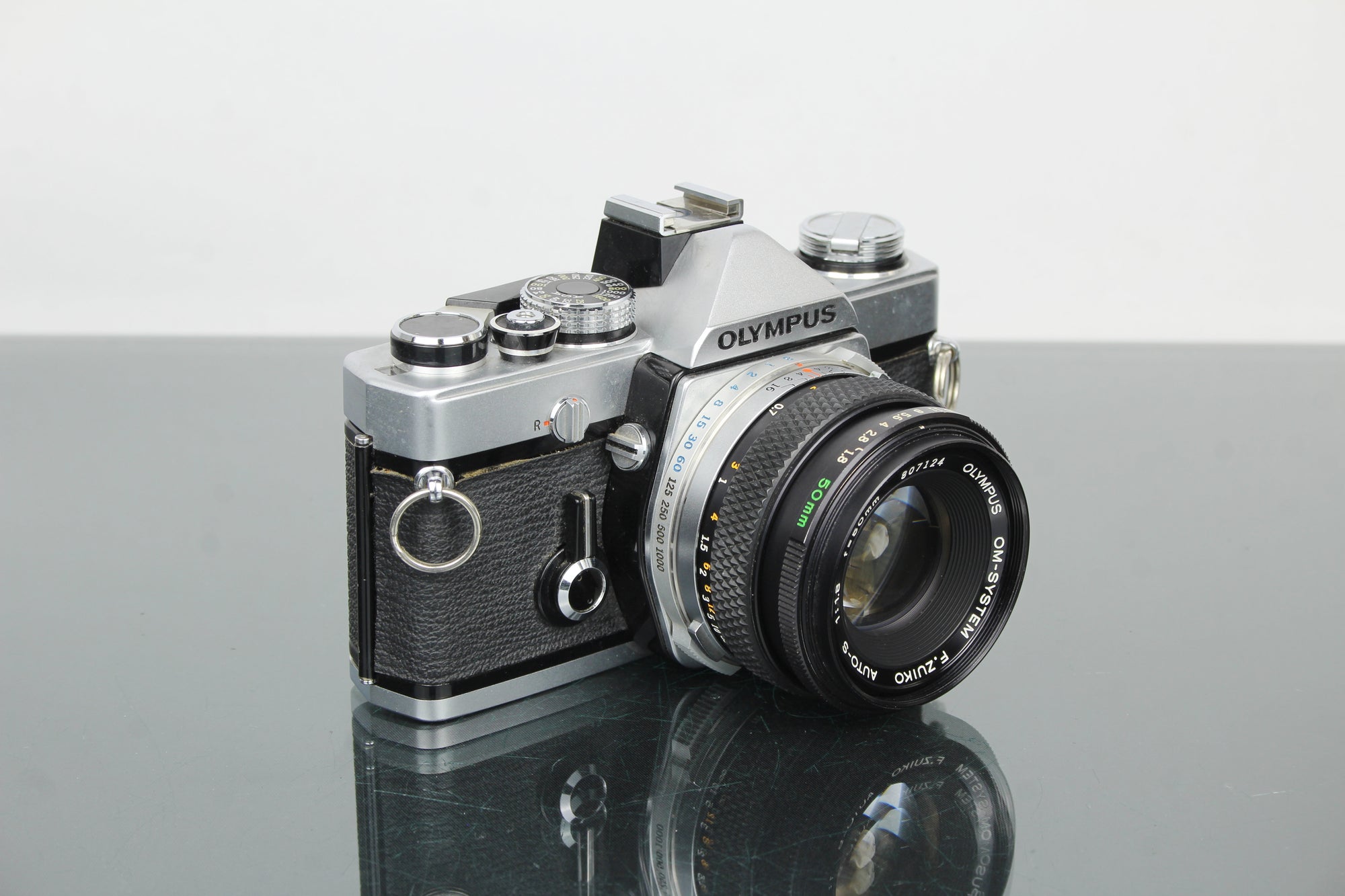 Olympus OM-1 + 50mm 1.8 Olympus objektiv