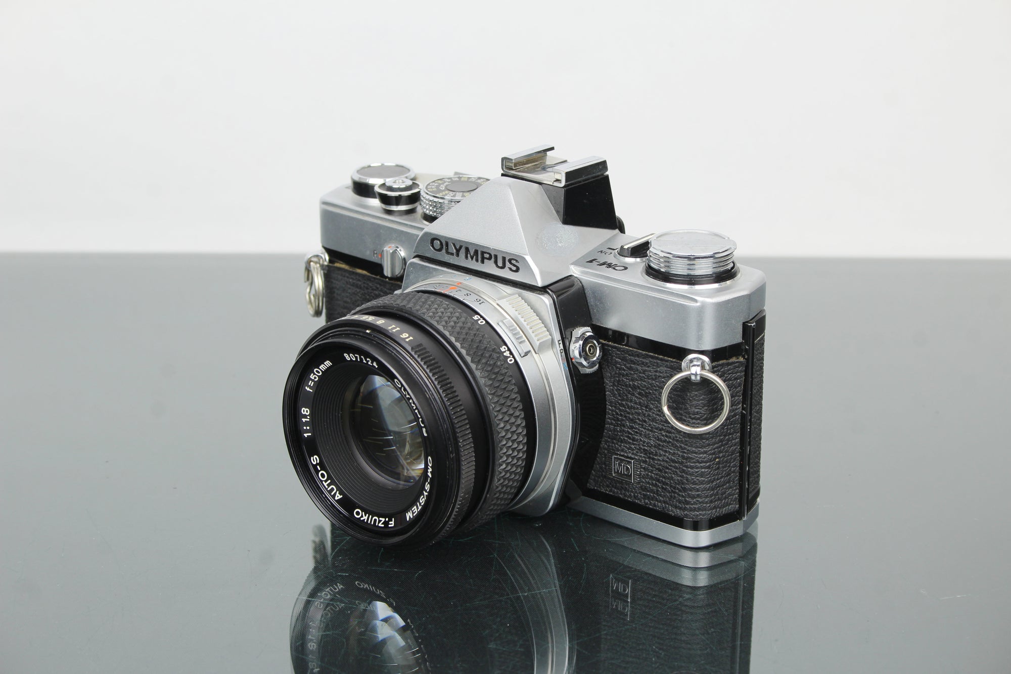 Olympus OM-1 + 50mm 1.8 Olympus objektiv