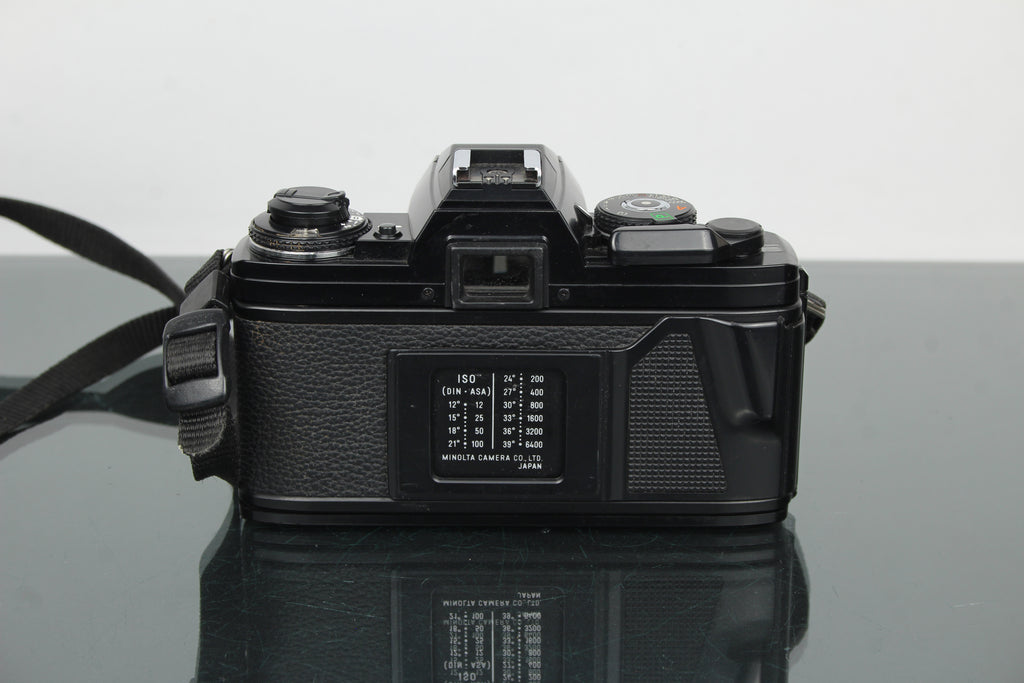 Minolta X-700 + MD 50mm 1:1.7 objektiv