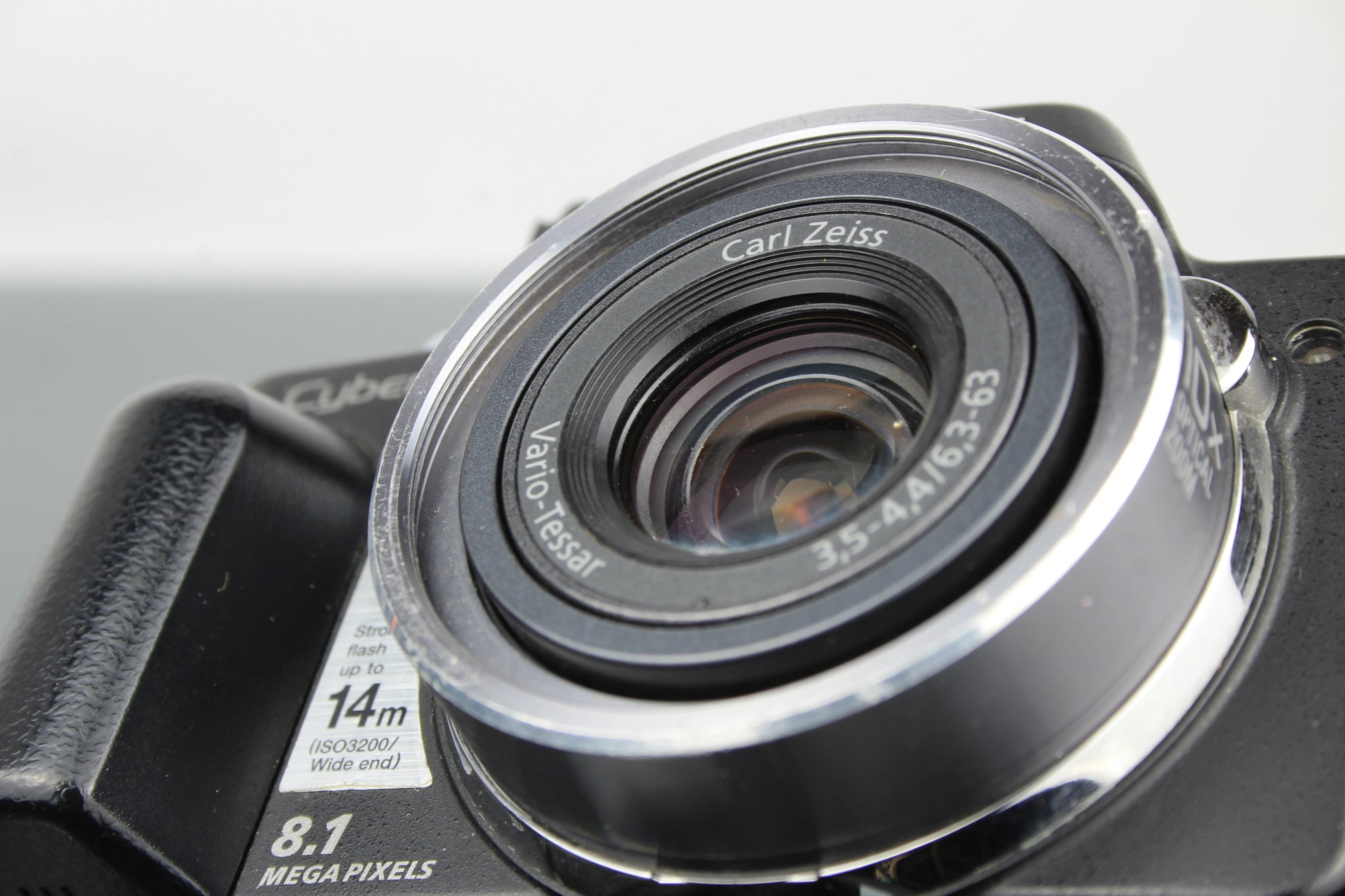 Sony Cyber-shot DSC-H3