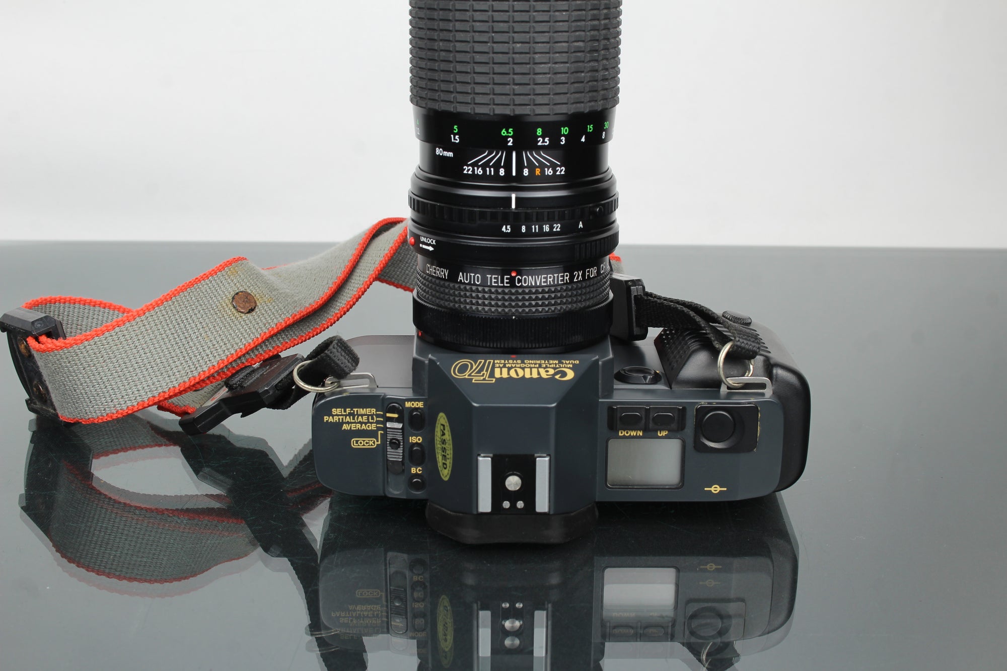 Canon T70 + Sigma 80-200mm f/4.5-5.6 FD objektiv