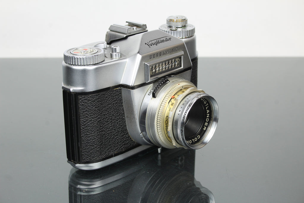 Voigtländer Bessamatic + 50mm f/2.8 Color-Skopar objektiv