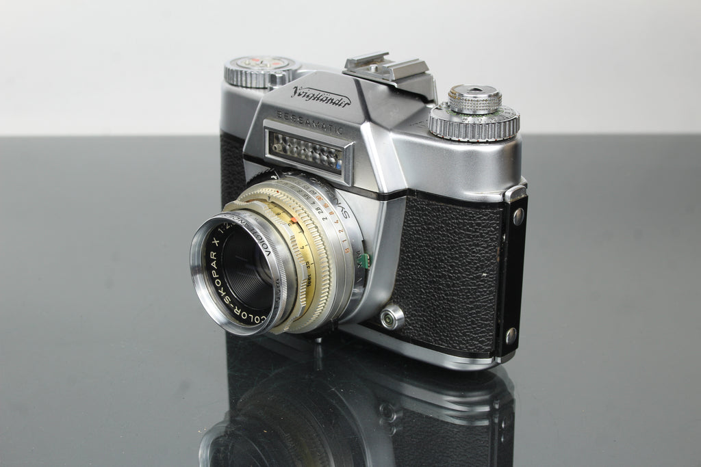 Voigtländer Bessamatic + 50mm f/2.8 Color-Skopar objektiv