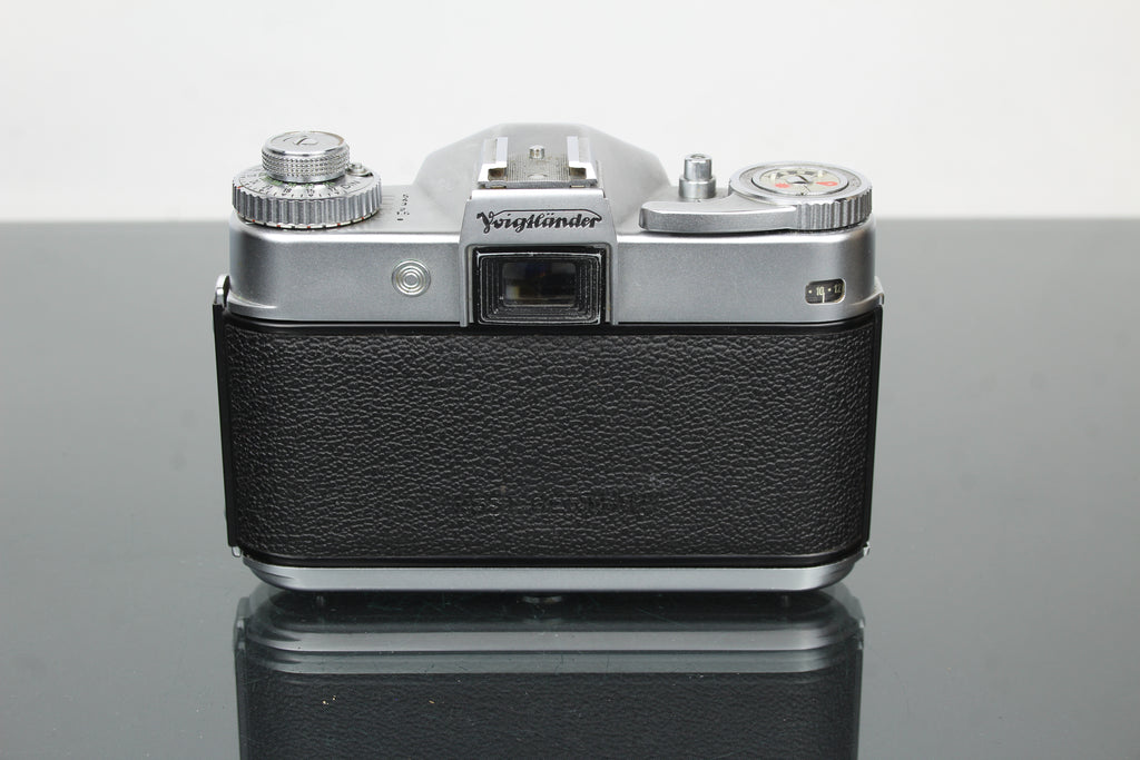 Voigtländer Bessamatic + 50mm f/2.8 Color-Skopar objektiv