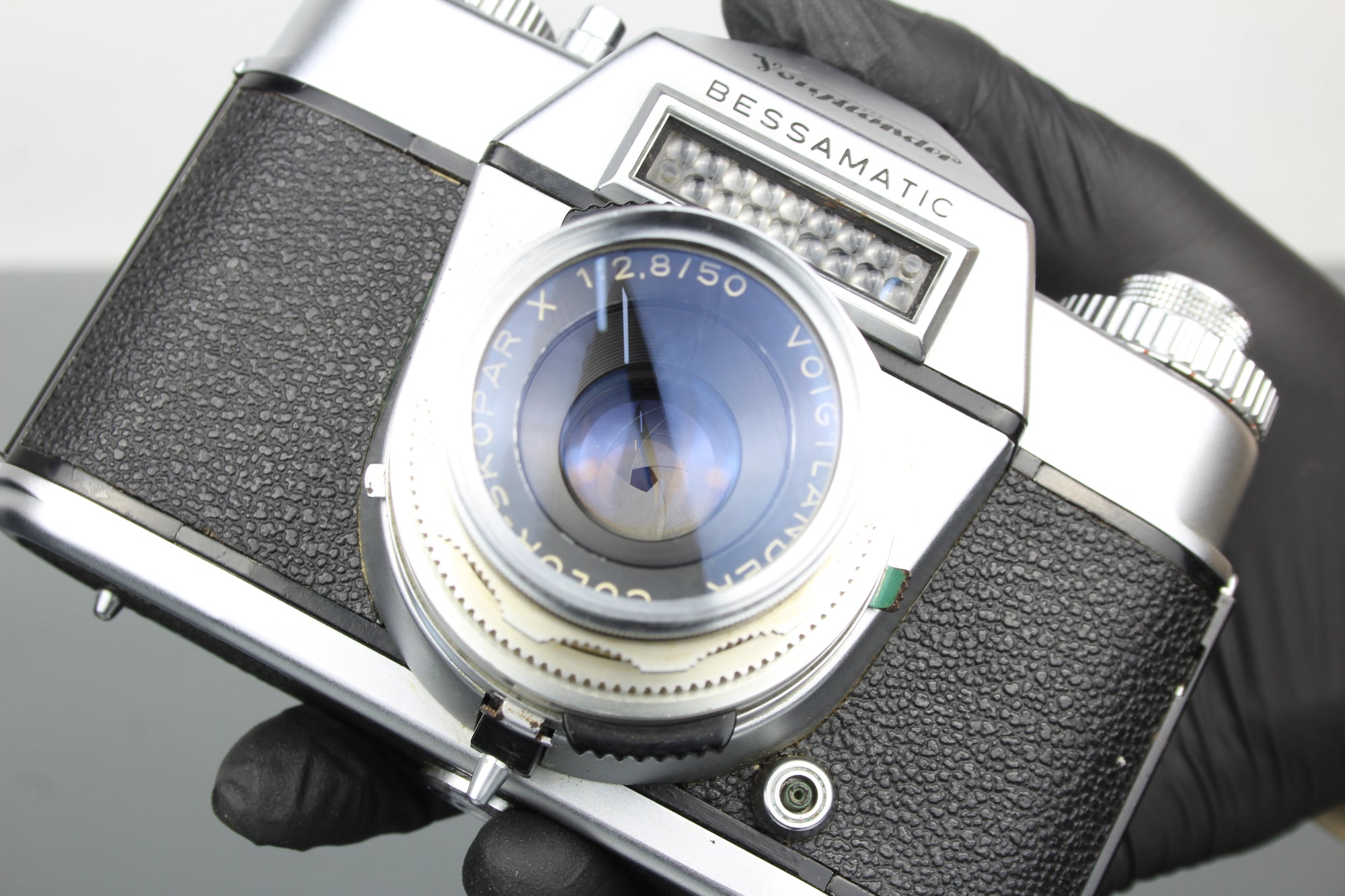 Voigtländer Bessamatic + 50mm f/2.8 Color-Skopar objektiv