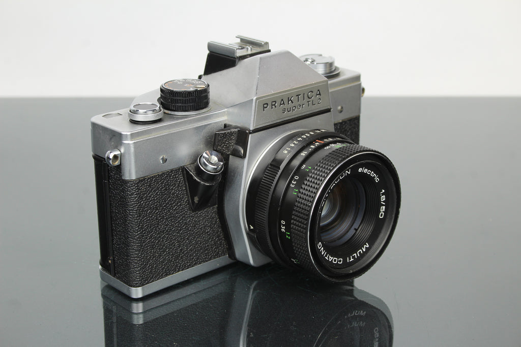 <tc>Praktica</tc> super TL2 + Pentacon elektrisk 50mm 1.8 M42 objektiv