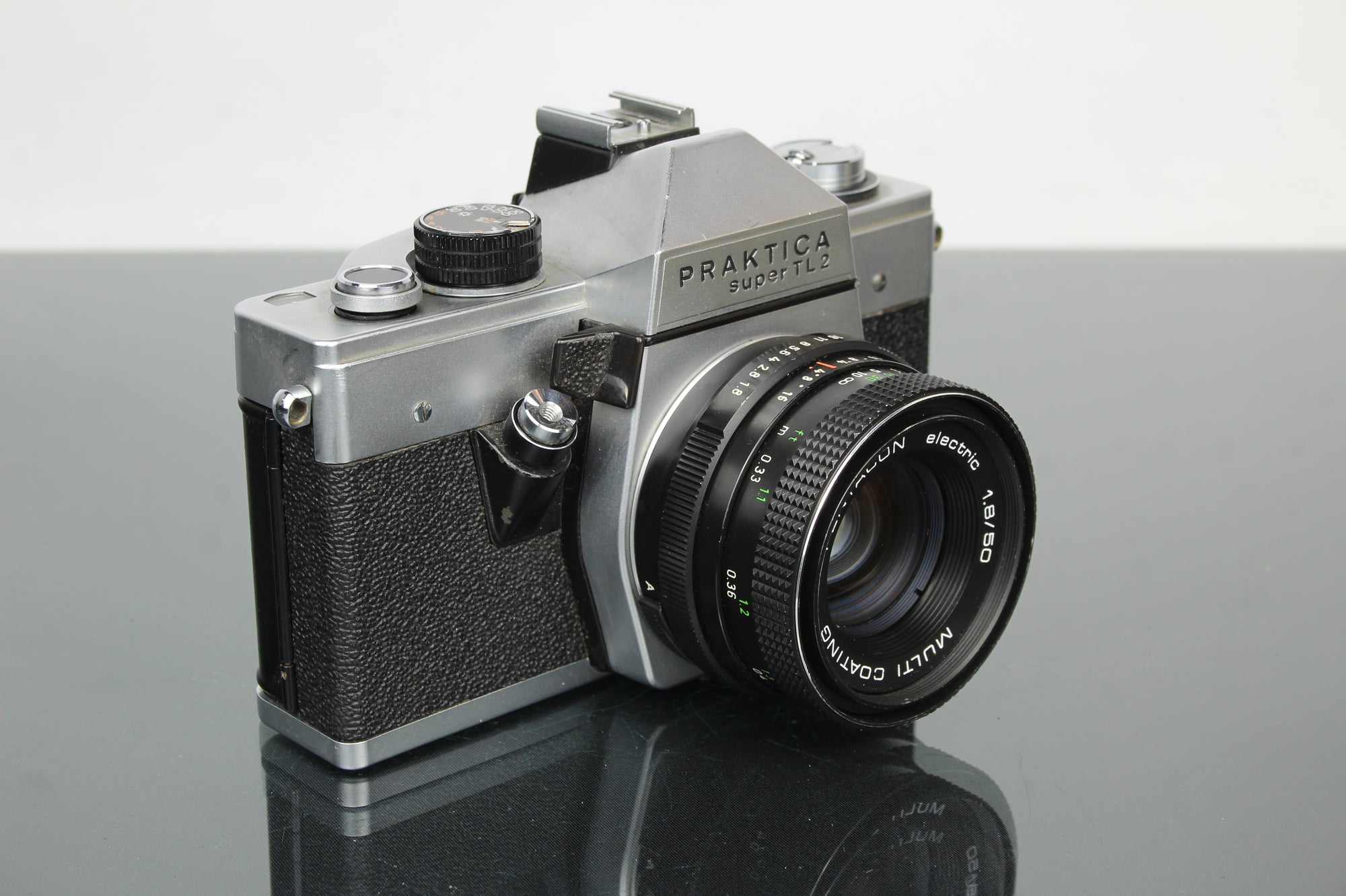 <tc>Praktica</tc> super TL2 + Pentacon elektrisk 50mm 1.8 M42 objektiv