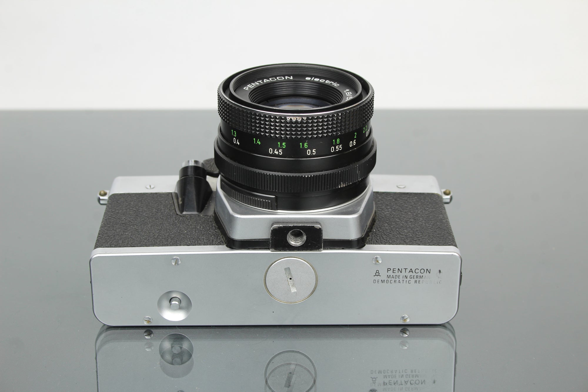 <tc>Praktica</tc> super TL2 + Pentacon elektrisk 50mm 1.8 M42 objektiv