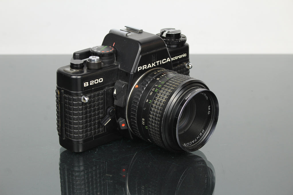 <tc>Praktica</tc> B200 elektronisk +  <tc>Praktica</tc>r 50mm 1.8 linse