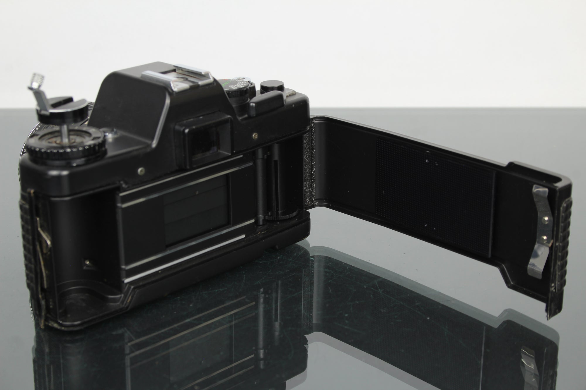 <tc>Praktica</tc> B200 elektronisk +  <tc>Praktica</tc>r 50mm 1.8 linse