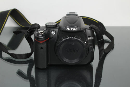Nikon D5000