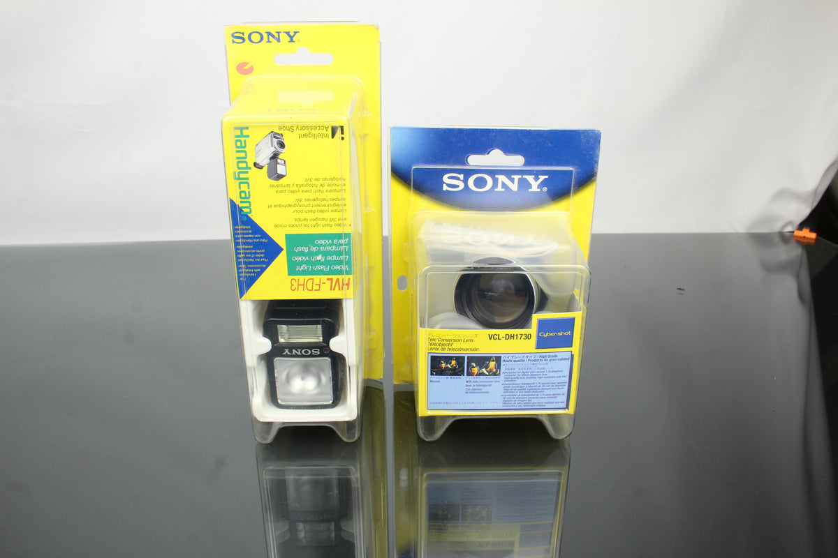 Sony HVL-FDH3 Blitz + Sony VCL-DH1730 Telekonverteringslinse