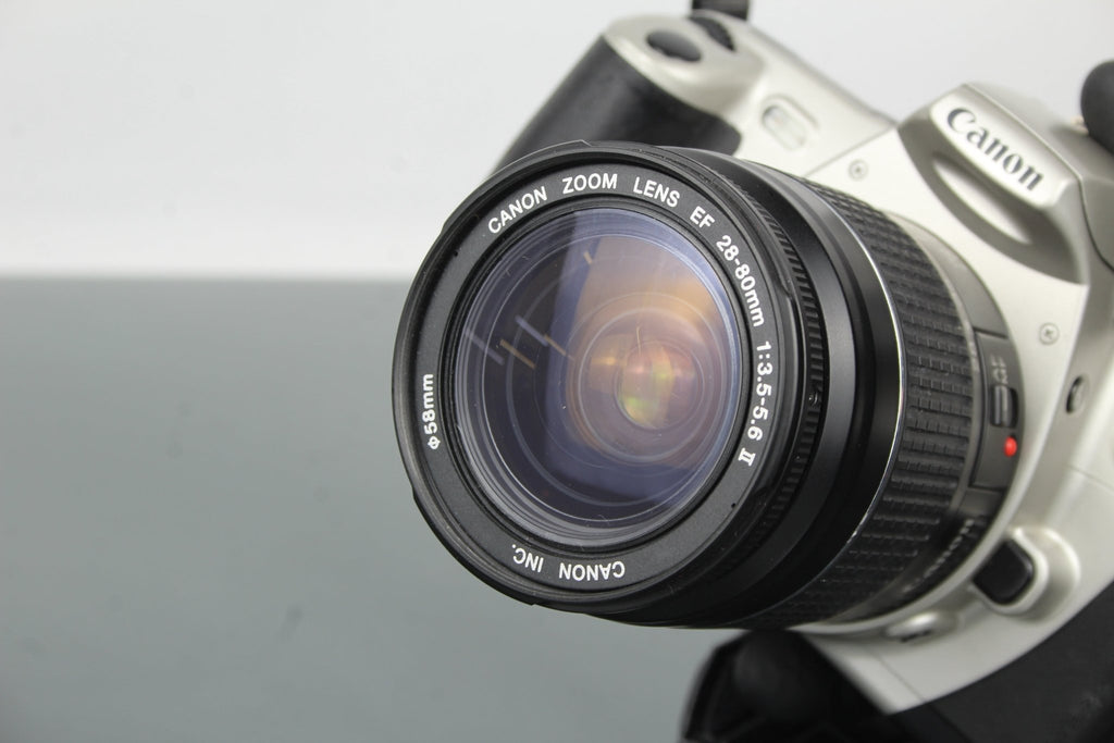 Canon EOS 300 + Canon EF 28 - 80mm 1:3.5 - 5.6 lens - Dutch|Thrift