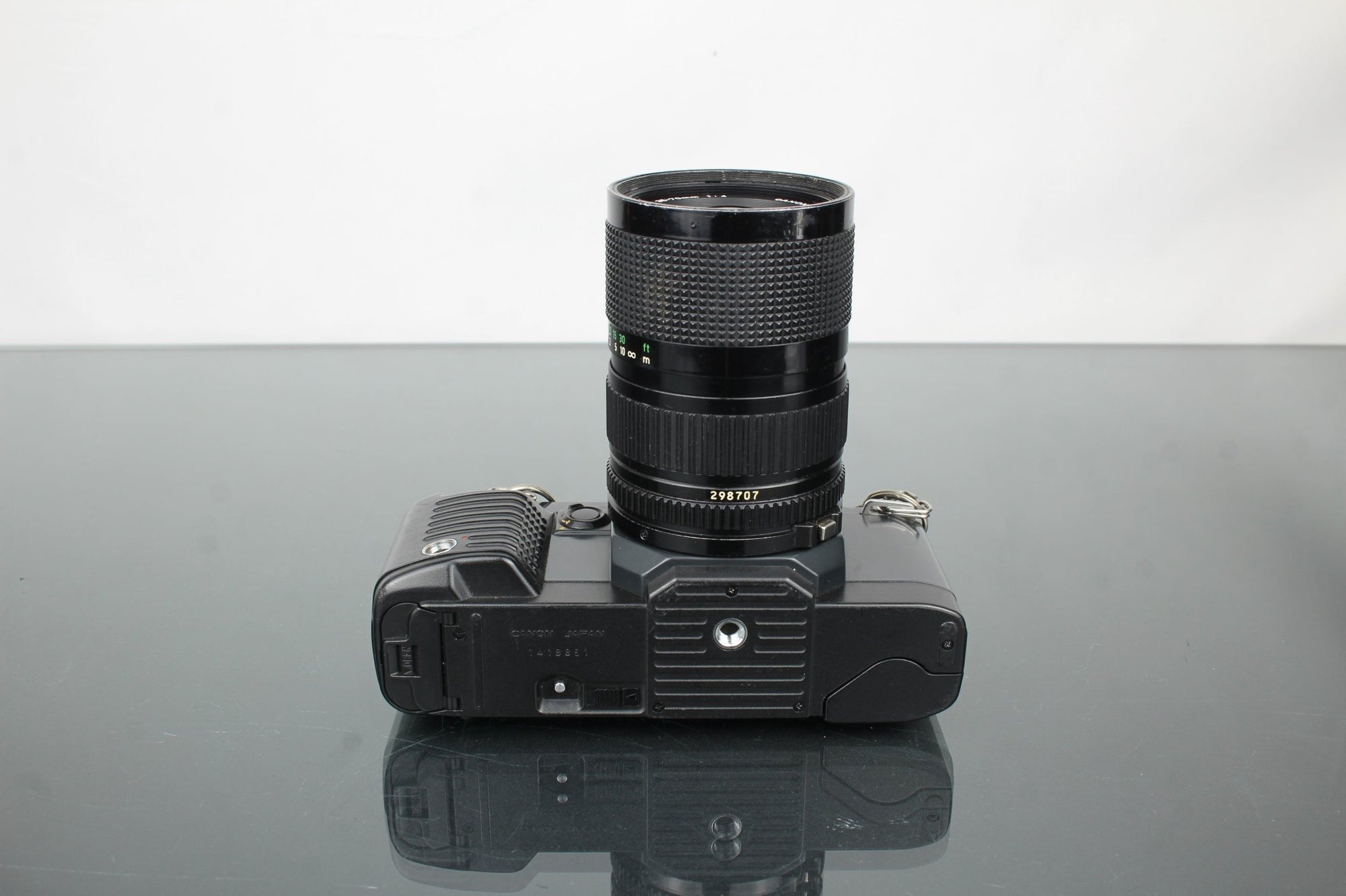 Canon T70 + Canon 35 - 70mm 1:4 - Dutch|Thrift