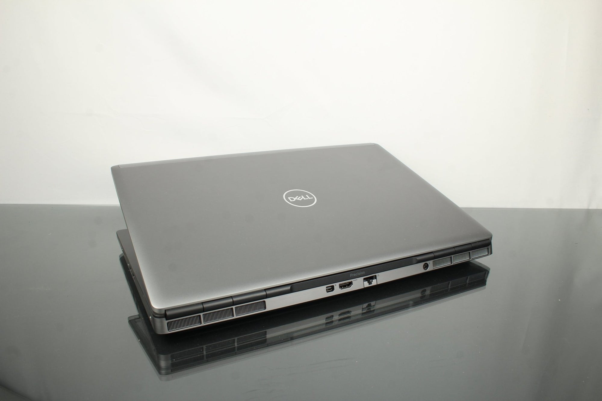 Dell Precision 7760 - 9I 11th generation 16GB RAM 500GB SDD - Attention Qwerty Spanish! - Dutch|Thrift