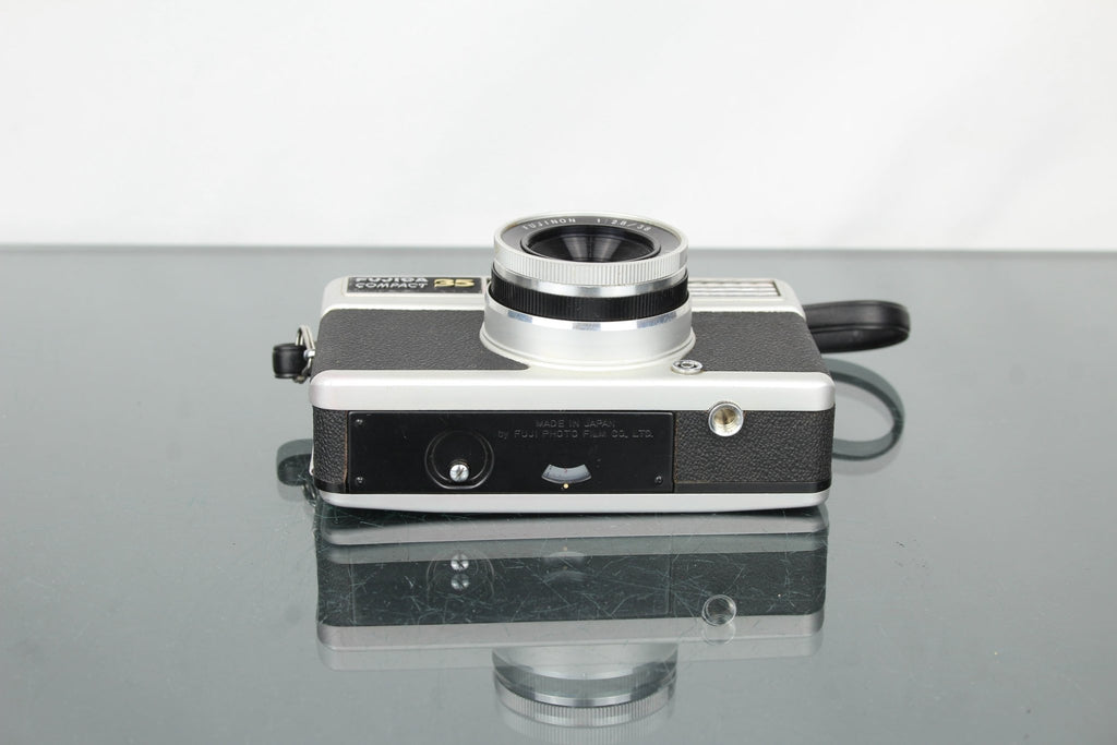 Fujica Compact 35 - Dutch|Thrift