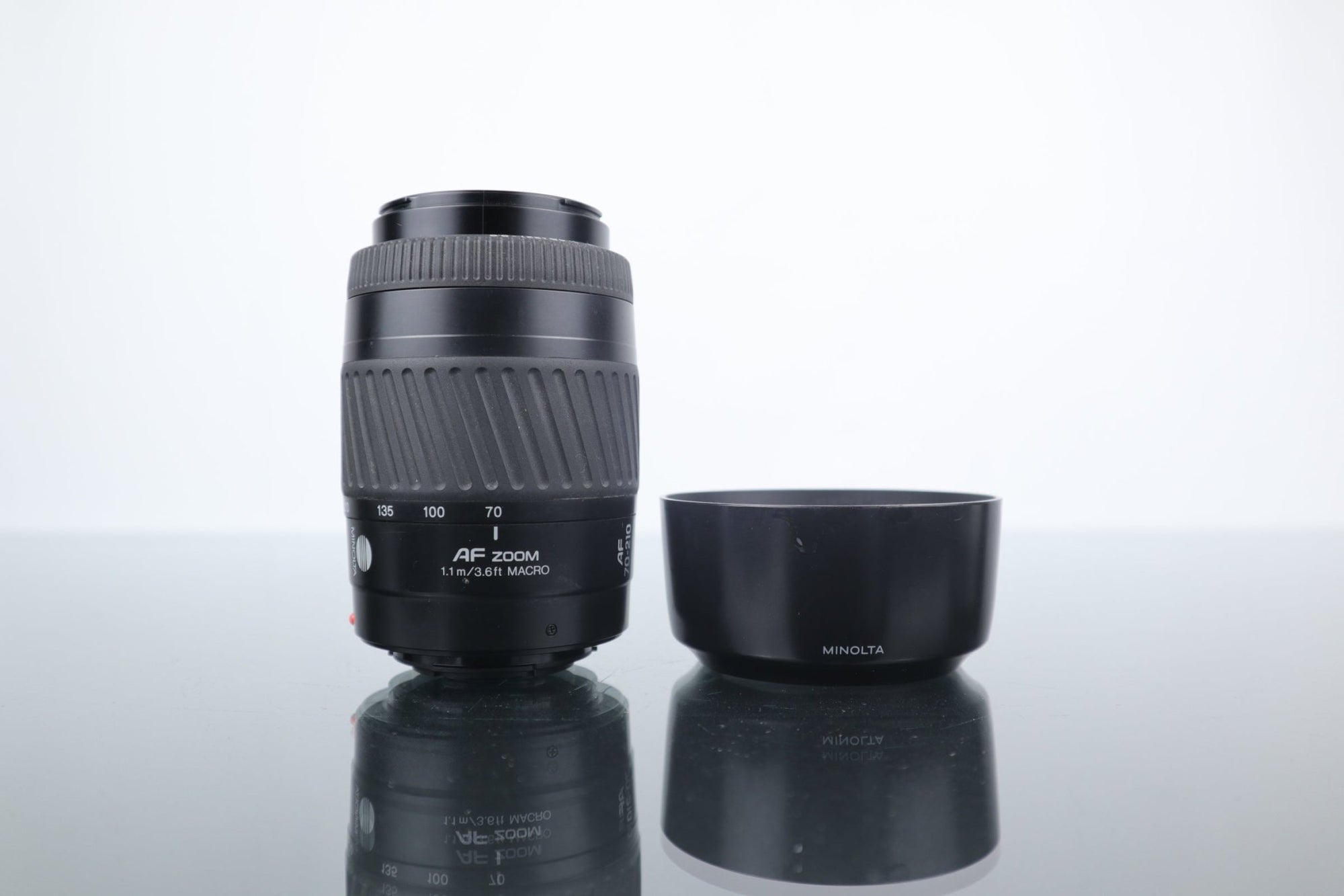 Minolta 70 - 210mm 1:4.5 - 5.6 - A Mount - Dutch|Thrift