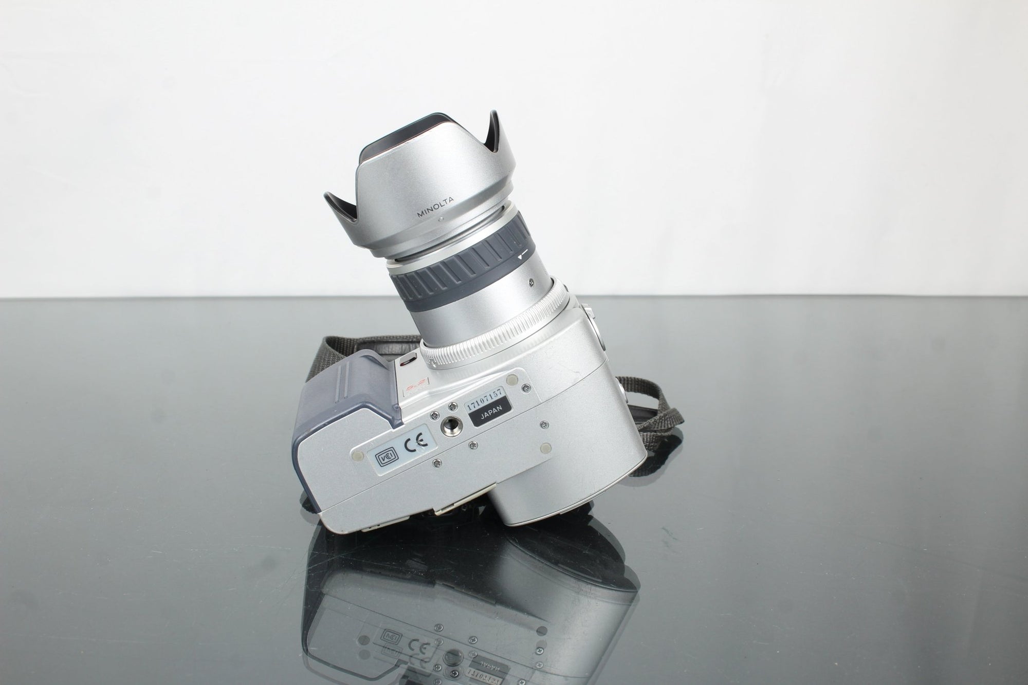 Minolta Dimage 7 - Dutch|Thrift