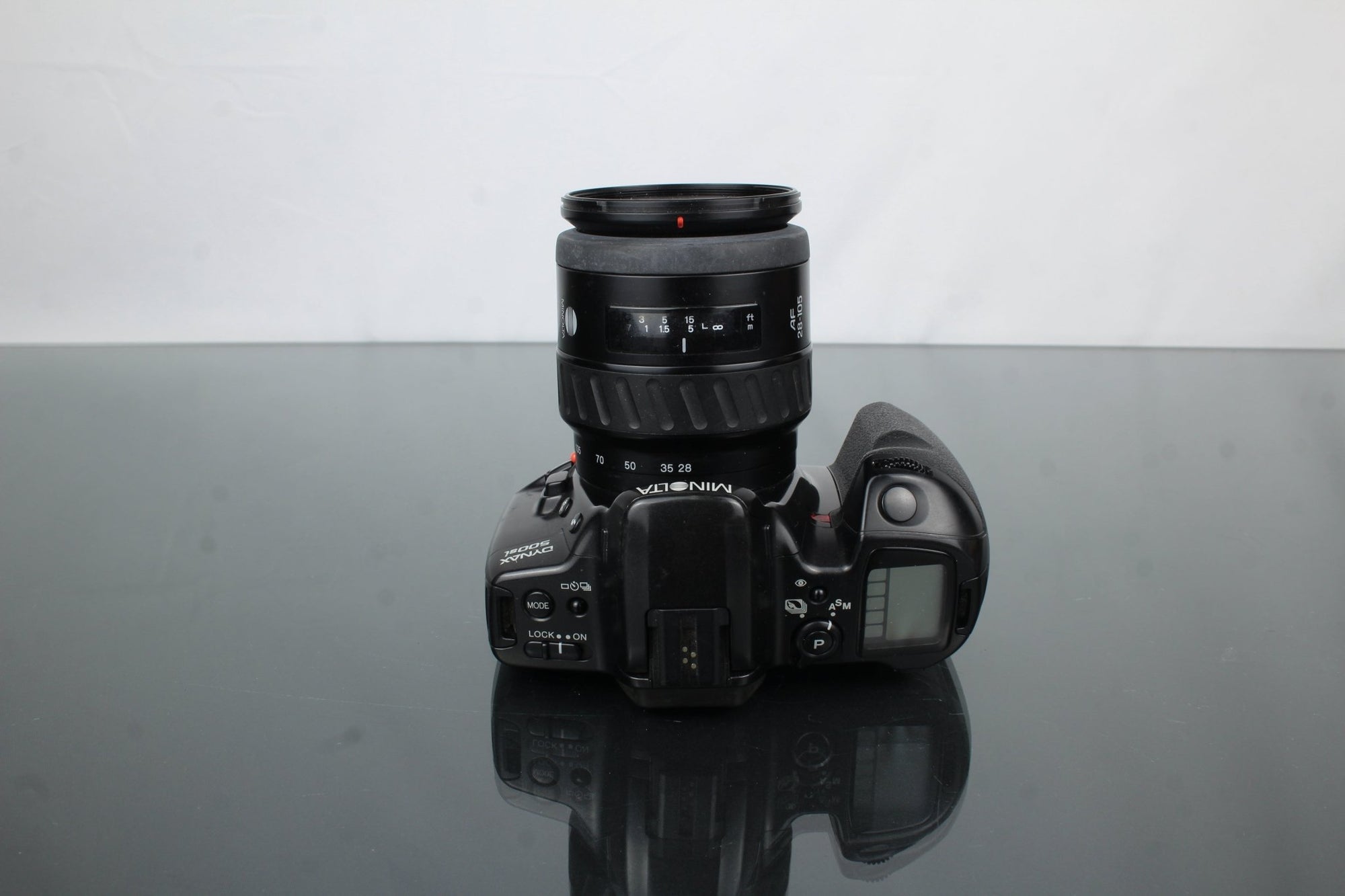 Minolta Dynax 500si + Minolta 28 - 105mm 1:3.5 - 4.5 - Dutch|Thrift