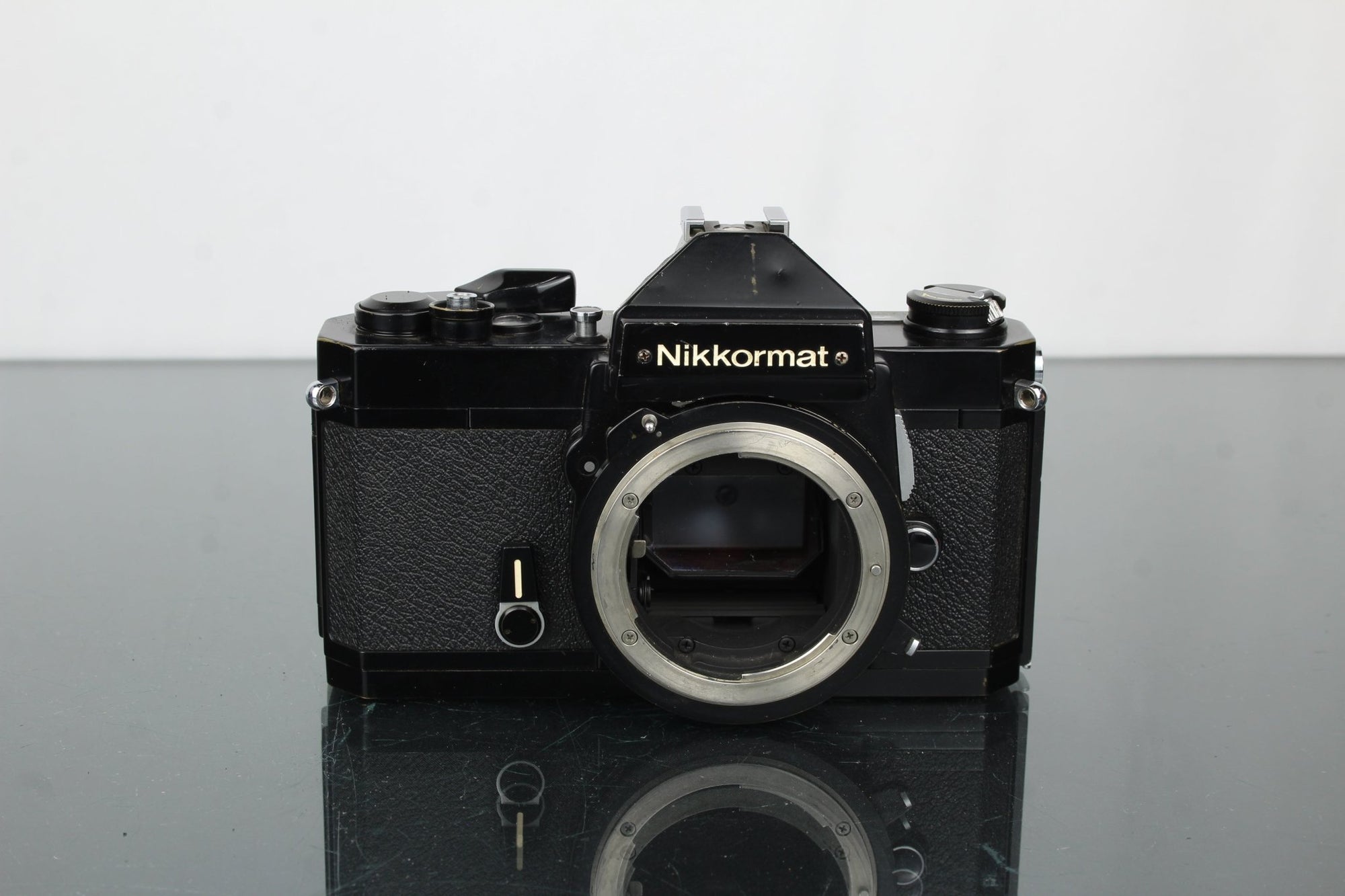 Nikon Nikkormat FT2 - Dutch|Thrift