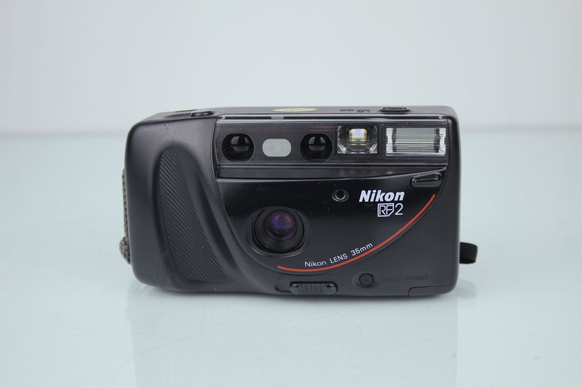 Nikon RF 2 - Dutch|Thrift