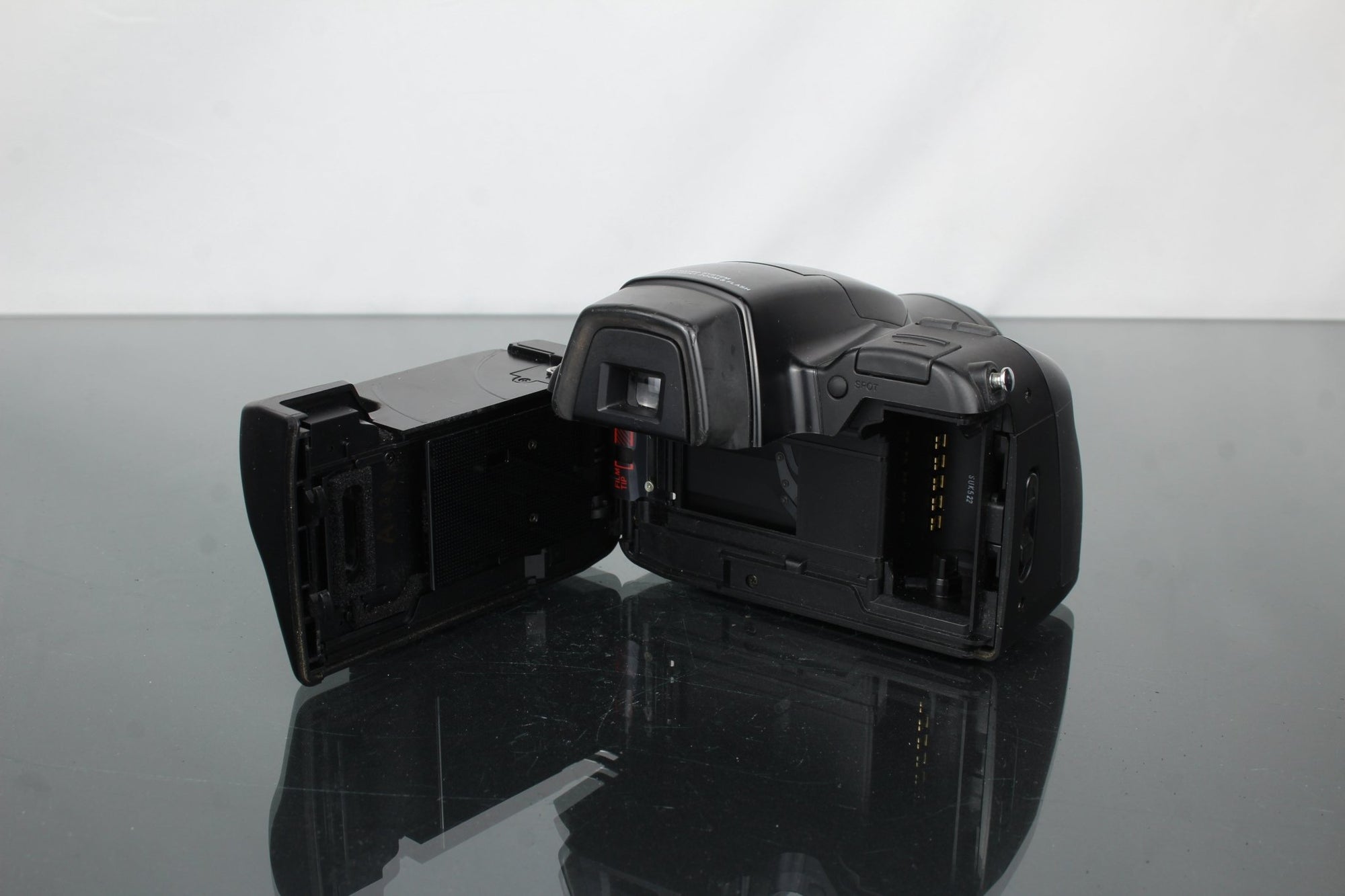 Olympus IS - 1000 - Dutch|Thrift