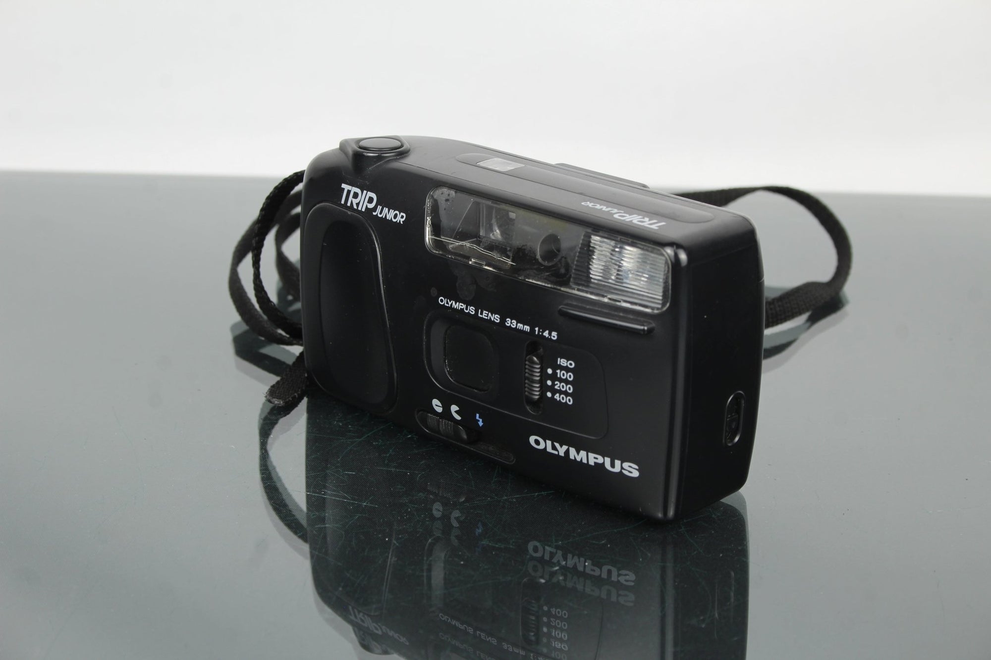 Olympus Trip Junior - Dutch|Thrift