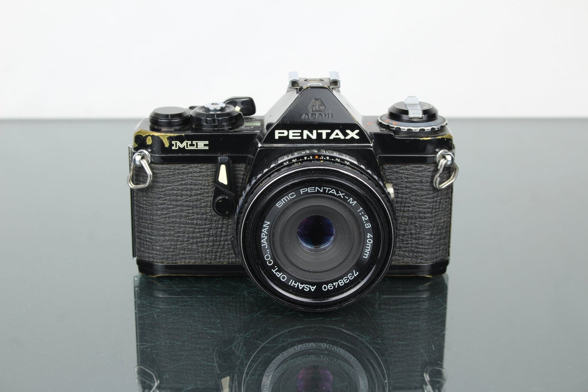 Pentax ME + Pentax smc 1:2.8 40mm lens - Dutch|Thrift
