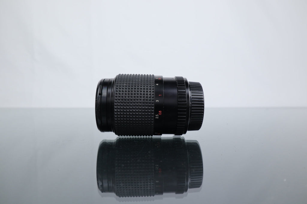 Revue 35 - 70mm 1:2.8 - 3.8 Zoom lens PK Mount - Dutch|Thrift