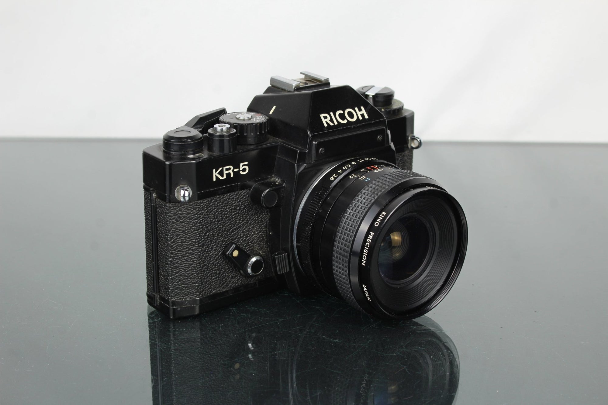 Ricoh KR - 5 + Kiron 28mm f/2.8 lens - Dutch|Thrift