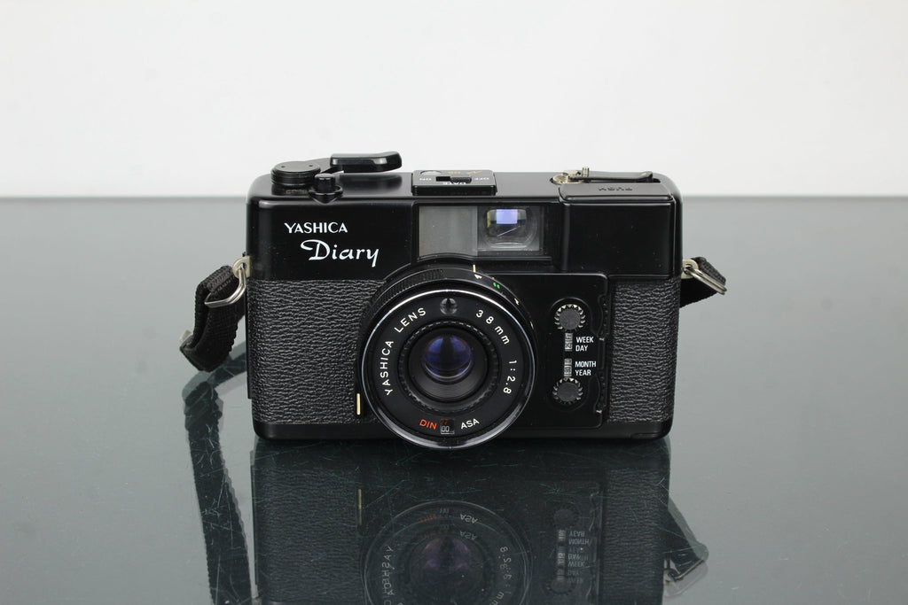 Yashica Diary - Dutch|Thrift