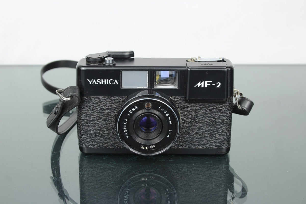Yashica MF2 - Dutch|Thrift